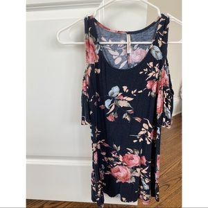 Shoulder cut out floral shirt